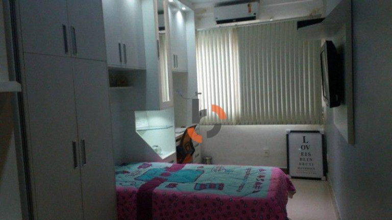 Imagem Casa com 5 Quartos à Venda, 218 m² em Califórnia - Nova Iguaçu Imagem Casa com 5 Quartos à Venda, 218 m² em Califórnia - Nova Iguaçu