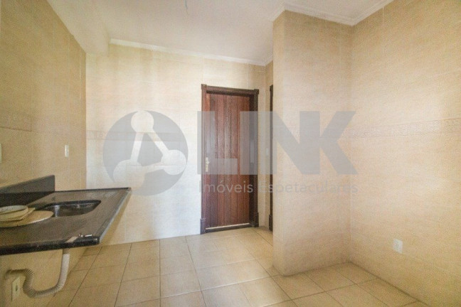 Imagem Casa com 3 Quartos à Venda, 297 m² em Jardim Itu - Porto Alegre Imagem Casa com 3 Quartos à Venda, 297 m² em Jardim Itu - Porto Alegre