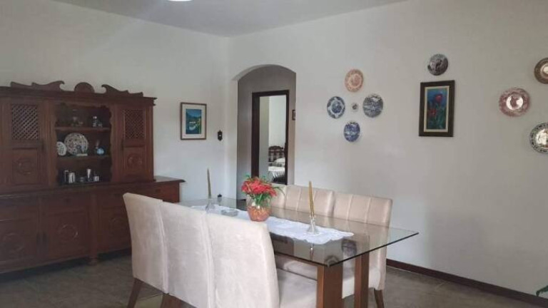 Imagem Casa com 8 Quartos à Venda, 440 m² em Alto Do Cardoso - Pindamonhangaba Imagem Casa com 8 Quartos à Venda, 440 m² em Alto Do Cardoso - Pindamonhangaba