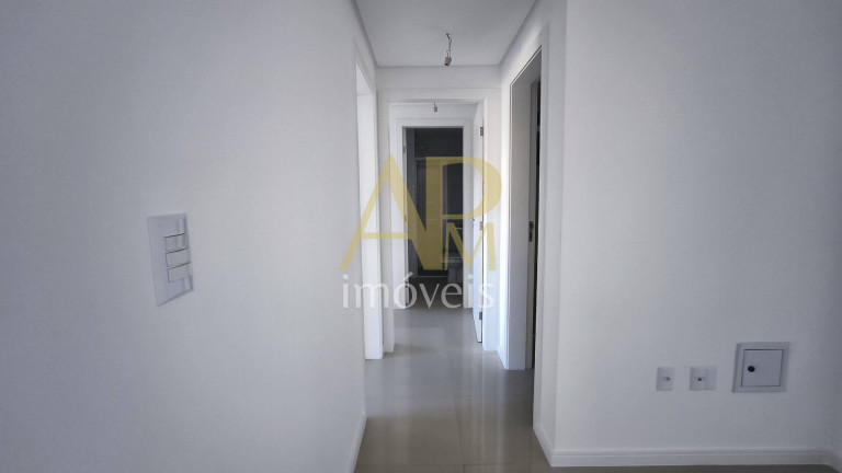 Imagem Apartamento com 2 Quartos à Venda, 75 m² em Barreiros - São José