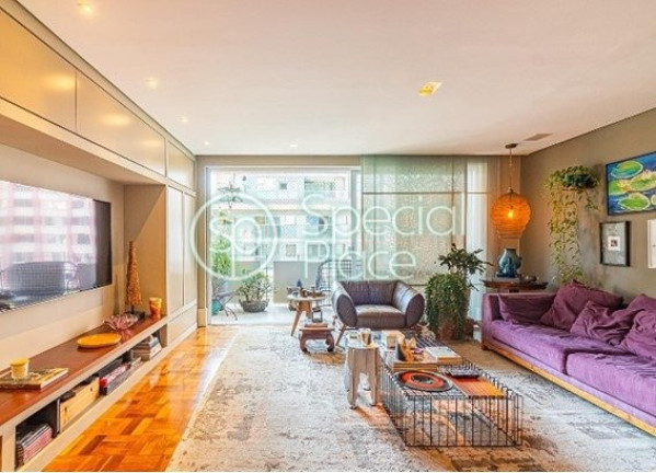 Apartamento com 3 Quartos à Venda, 250 m² em Jardim América - São Paulo
