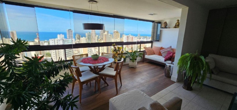 Imagem Imóvel com 4 Quartos à Venda, 162 m² em Jardim Apipema - Salvador