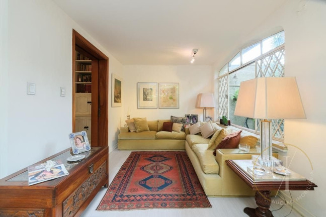 Imagem Casa com 3 Quartos à Venda, 261 m² em Jardim Paulistano - São Paulo Imagem Casa com 3 Quartos à Venda, 261 m² em Jardim Paulistano - São Paulo