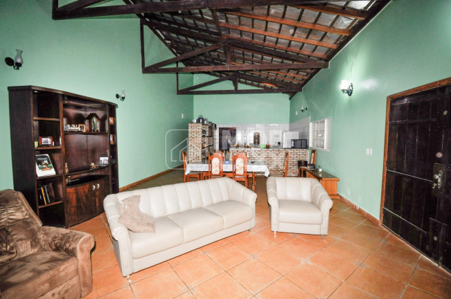 Casa com 4 Quartos à Venda, 220 m² em Ceilândia - Brasília