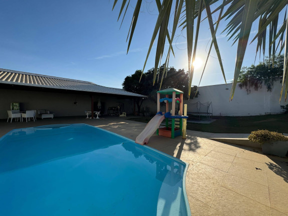 Imagem Casa com 5 Quartos à Venda, 900 m² em Condomínio Vale Do Ouro - Ribeirão Das Neves Imagem Casa com 5 Quartos à Venda, 900 m² em Condomínio Vale Do Ouro - Ribeirão Das Neves