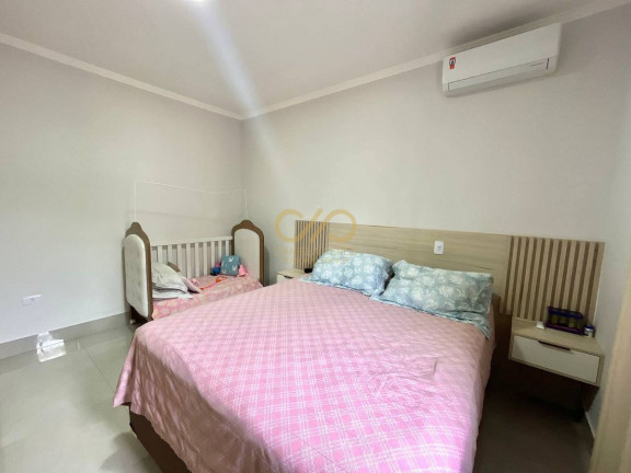 Imagem Sobrado com 3 Quartos à Venda, 125 m² em Guilhermina - Praia Grande Imagem Sobrado com 3 Quartos à Venda, 125 m² em Guilhermina - Praia Grande
