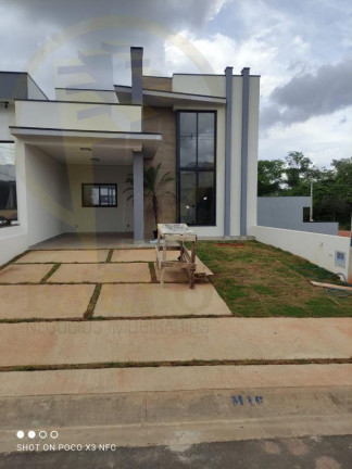 Casa com 3 Quartos à Venda, 105 m² em Village Moutonnée - Salto