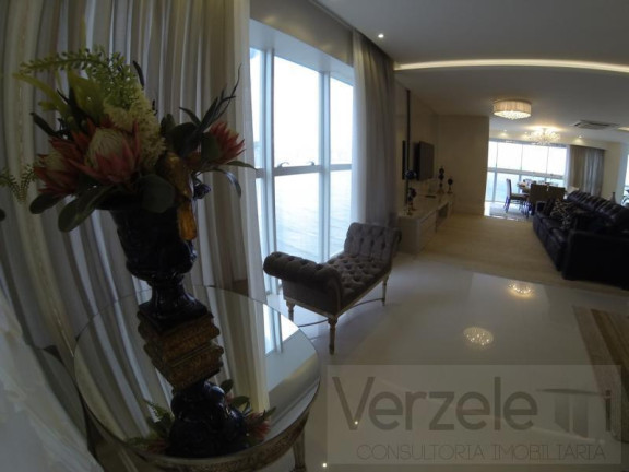 Imagem Apartamento com 4 Quartos à Venda, 238 m² em Centro - Balneário Camboriú