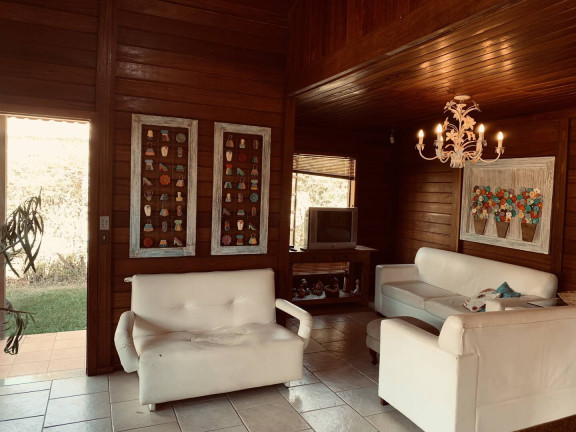 Imagem Casa com 3 Quartos à Venda, 1.000 m² em Cláudio Imagem Casa com 3 Quartos à Venda, 1.000 m² em Cláudio
