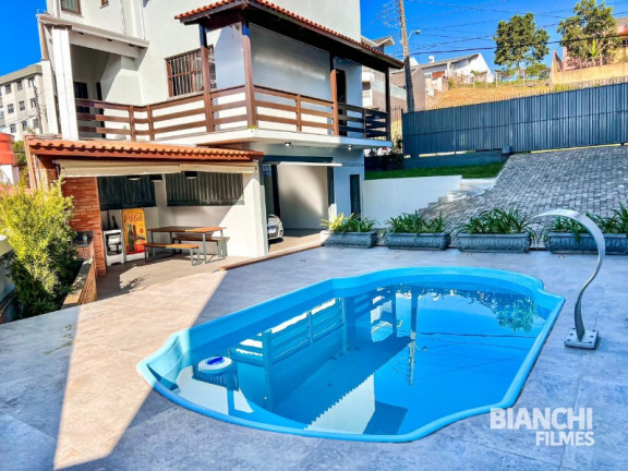 Imagem Sobrado com 3 Quartos à Venda, 328 m² em Jardim América - Caxias Do Sul
