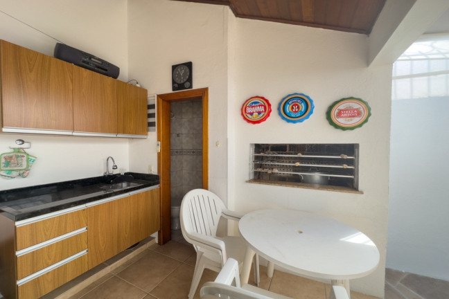 Imagem Casa com 3 Quartos à Venda, 85 m² em Petrópolis - Porto Alegre Imagem Casa com 3 Quartos à Venda, 85 m² em Petrópolis - Porto Alegre