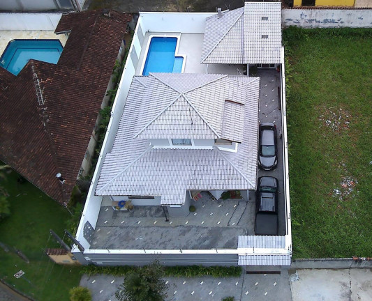 Imagem Casa com 3 Quartos à Venda, 200 m² em Cocanha - Caraguatatuba