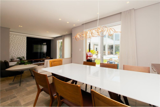 Imagem Casa com 4 Quartos à Venda, 660 m² em Vila Carrão - São Paulo Imagem Casa com 4 Quartos à Venda, 660 m² em Vila Carrão - São Paulo