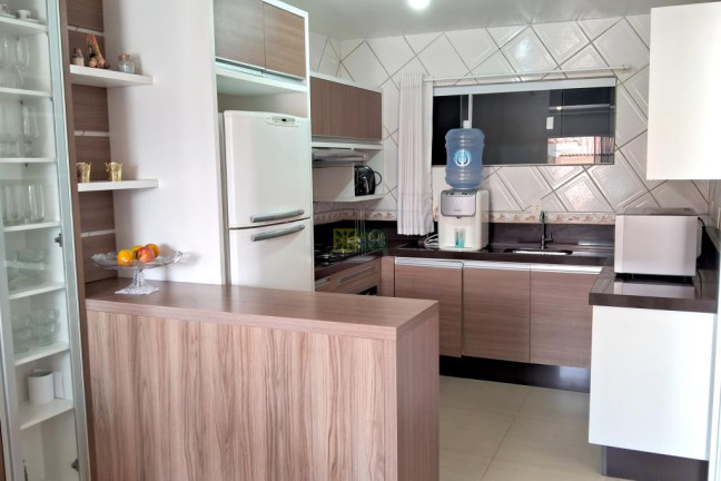 Imagem Casa com 3 Quartos para Alugar ou Temporada, 130 m² em Centro - Porto Belo Imagem Casa com 3 Quartos para Alugar ou Temporada, 130 m² em Centro - Porto Belo