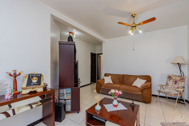 Imagem Casa com 4 Quartos à Venda, 210 m² em Niterói - Canoas