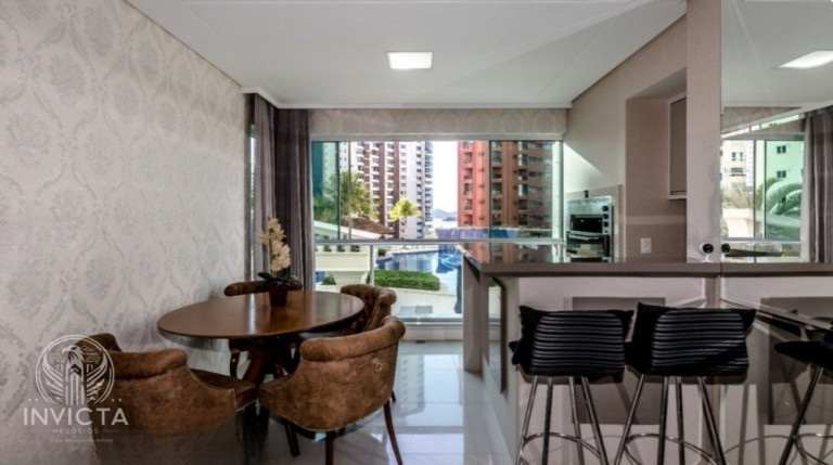Imagem Apartamento com 4 Quartos à Venda, 150 m² em Centro - Balneário Camboriú Imagem Apartamento com 4 Quartos à Venda, 150 m² em Centro - Balneário Camboriú