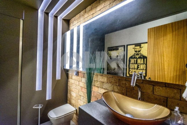 Imagem Imóvel com 3 Quartos à Venda, 241 m² em Jardim Lindóia - Porto Alegre