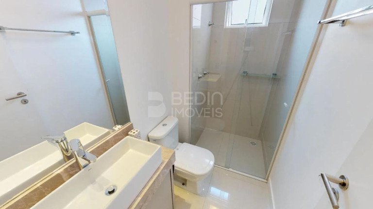 Imagem Apartamento com 3 Quartos à Venda, 131 m² em Centro - Balneário Camboriú Imagem Apartamento com 3 Quartos à Venda, 131 m² em Centro - Balneário Camboriú