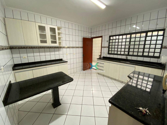 Imagem Casa com 2 Quartos à Venda, 217 m² em Cidade Jardim - Campo Grande