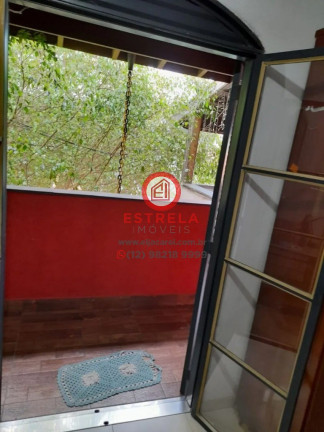 Imagem Casa com 3 Quartos à Venda, 190 m² em Parque Dos Príncipes - Jacareí Imagem Casa com 3 Quartos à Venda, 190 m² em Parque Dos Príncipes - Jacareí