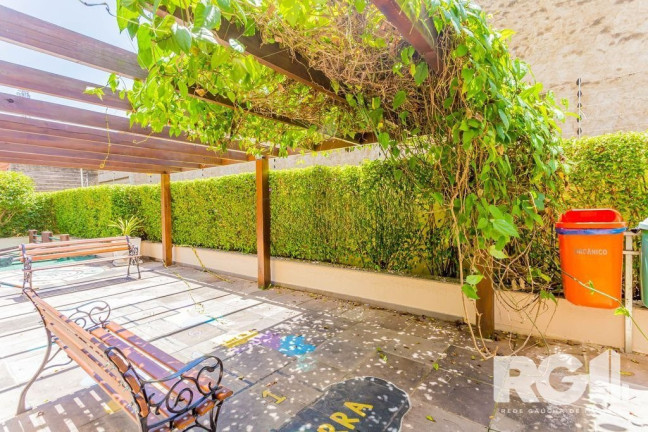 Imagem Apartamento com 2 Quartos à Venda, 85 m² em Passo Da Areia - Porto Alegre Imagem Apartamento com 2 Quartos à Venda, 85 m² em Passo Da Areia - Porto Alegre