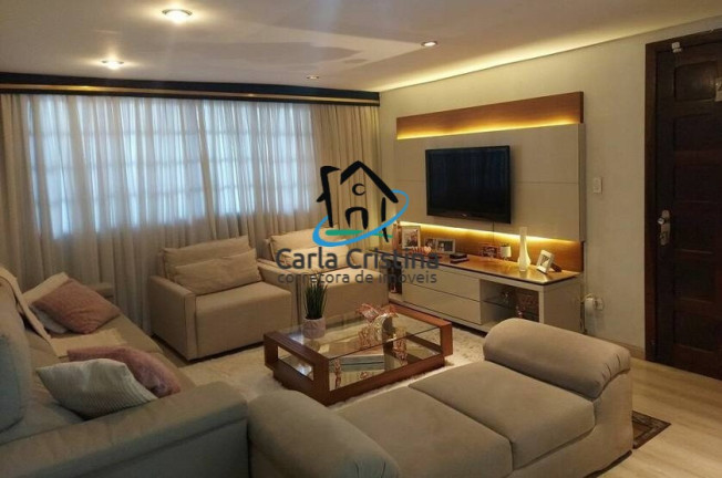 Imagem Sobrado com 6 Quartos à Venda, 528 m² em Boa Vista - Curitiba