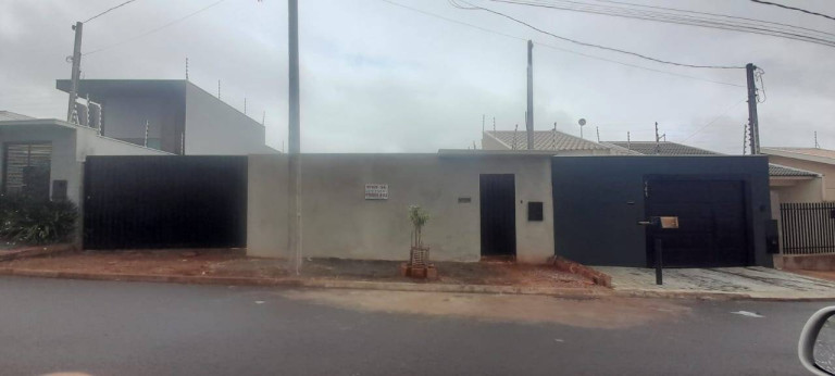 Terreno à Venda, 252 m² em Arapongas