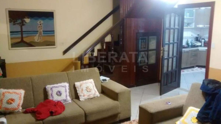 Imagem Sobrado com 3 Quartos à Venda, 154 m² em Centro - Navegantes Imagem Sobrado com 3 Quartos à Venda, 154 m² em Centro - Navegantes