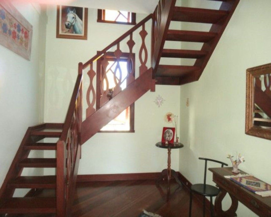 Imagem Casa com 3 Quartos à Venda, 460 m² em Golfe - Teresópolis