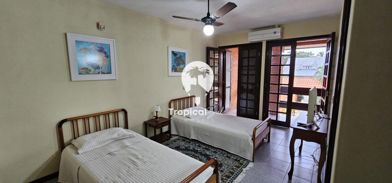 Imagem Casa com 1 Quarto à Venda, 426 m² em Atami Norte - Pontal Do Parana Imagem Casa com 1 Quarto à Venda, 426 m² em Atami Norte - Pontal Do Parana