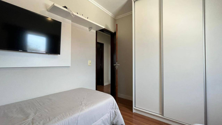 Imagem Sobrado com 3 Quartos à Venda, 180 m² em Jardim Hípica Pinheiro - Taubaté