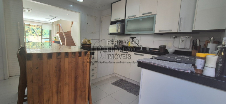 Imagem Imóvel com 4 Quartos à Venda, 271 m² em Barra Da Tijuca - Rio De Janeiro Imagem Imóvel com 4 Quartos à Venda, 271 m² em Barra Da Tijuca - Rio De Janeiro