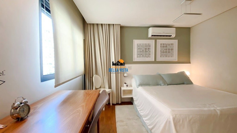 Imagem Apartamento com 3 Quartos à Venda,  em Moema - São Paulo