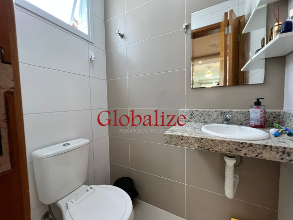 Imagem Casa com 3 Quartos à Venda, 110 m² em Marapé - Santos