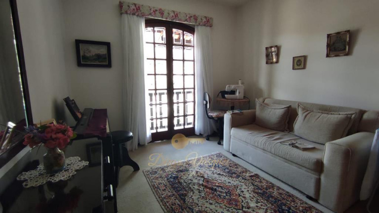 Imagem Casa com 6 Quartos à Venda, 700 m² em Tijuca - Teresópolis