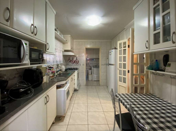 Imagem Imóvel com 4 Quartos à Venda, 270 m² em Jardim Lambreta - Cotia