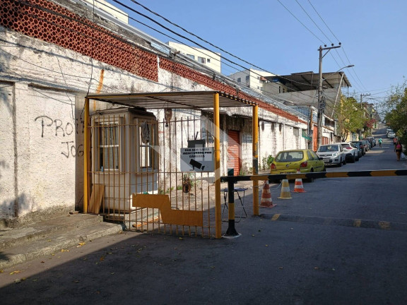 Imagem Casa com 1 Quarto para Alugar, 416 m² em Irajá - Rio De Janeiro Imagem Casa com 1 Quarto para Alugar, 416 m² em Irajá - Rio De Janeiro