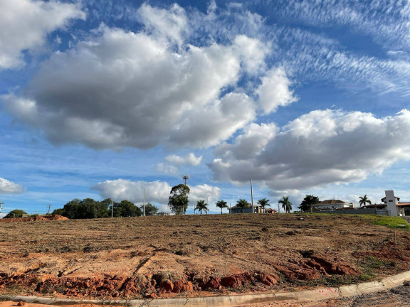 Imagem Terreno à Venda, 250 m² em Brigadeiro Tobias - Sorocaba Imagem Terreno à Venda, 250 m² em Brigadeiro Tobias - Sorocaba