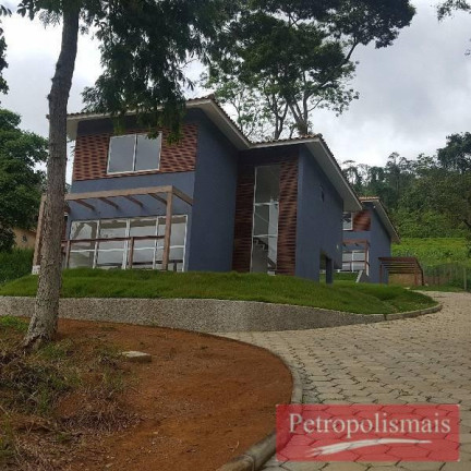 Imagem Casa de Condomínio com 2 Quartos à Venda, 103 m² em Bonsucesso - Petrópolis