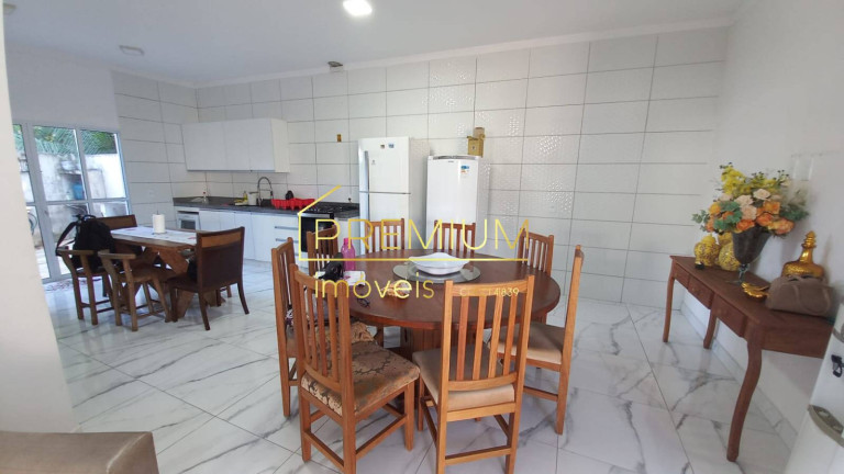Imagem Casa com 3 Quartos à Venda, 250 m² em Engordadouro - Jundiaí