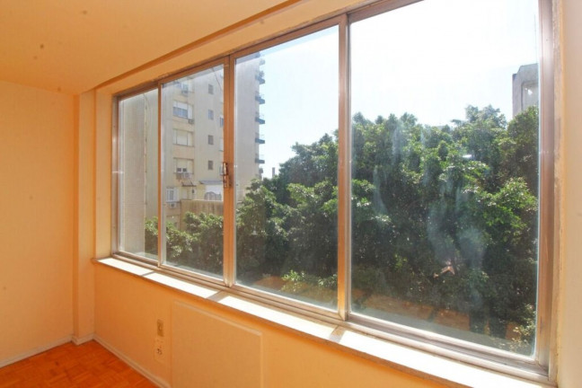 Imagem Imóvel com 3 Quartos à Venda, 135 m² em Independência - Porto Alegre Imagem Imóvel com 3 Quartos à Venda, 135 m² em Independência - Porto Alegre