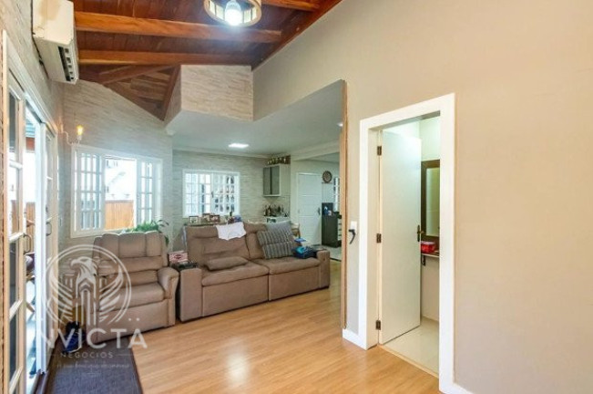 Imagem Casa com 3 Quartos à Venda, 178 m² em Ariribá - Balneário Camboriú