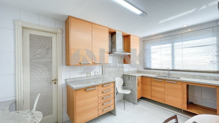 Imagem Apartamento com 3 Quartos à Venda, 159 m² em Bela Vista - Porto Alegre Imagem Apartamento com 3 Quartos à Venda, 159 m² em Bela Vista - Porto Alegre