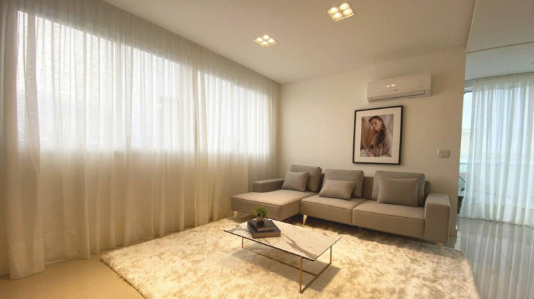 Imagem Cobertura com 4 Quartos à Venda, 240 m² em Centro - Balneário Camboriú