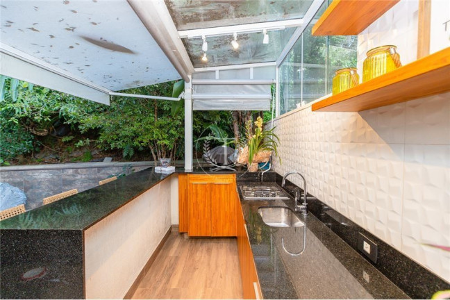 Imagem Casa com 3 Quartos à Venda, 220 m² em Real Parque - São Paulo