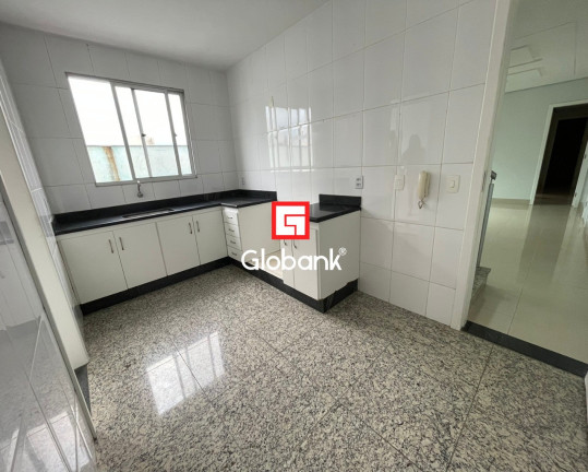 Imagem Imóvel com 3 Quartos à Venda, 230 m² em Santa Maria - Montes Claros Imagem Imóvel com 3 Quartos à Venda, 230 m² em Santa Maria - Montes Claros