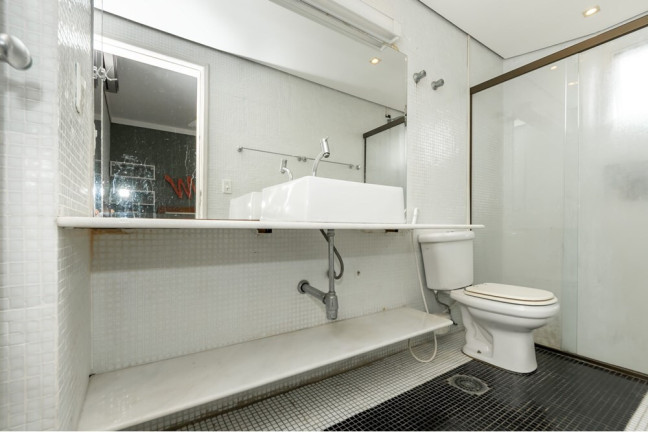 Imagem Imóvel com 2 Quartos à Venda, 325 m² em Vila Madalena - São Paulo Imagem Imóvel com 2 Quartos à Venda, 325 m² em Vila Madalena - São Paulo