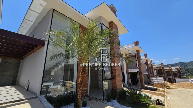 Imagem Casa com 4 Quartos à Venda, 151 m² em Tijuca - Teresópolis Imagem Casa com 4 Quartos à Venda, 151 m² em Tijuca - Teresópolis