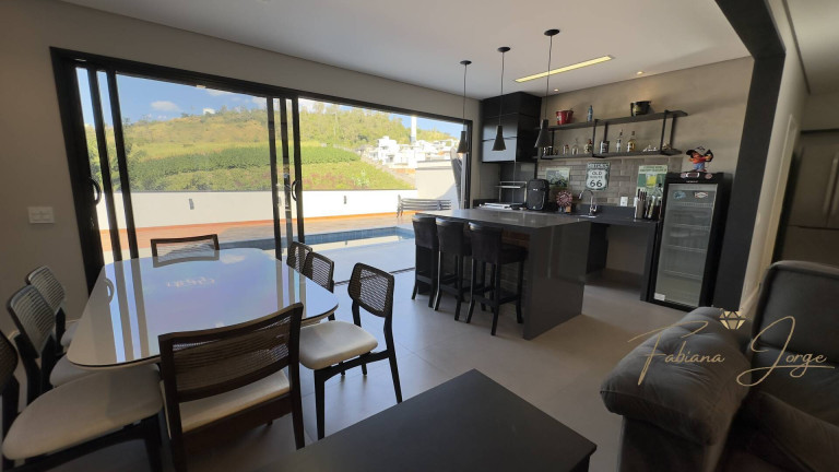 Imagem Casa com 3 Quartos à Venda, 300 m² em Jardim São Marcos - Valinhos Imagem Casa com 3 Quartos à Venda, 300 m² em Jardim São Marcos - Valinhos