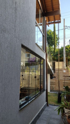 Imagem Casa com 4 Quartos à Venda, 295 m² em Cascata Do Imbuí - Teresópolis